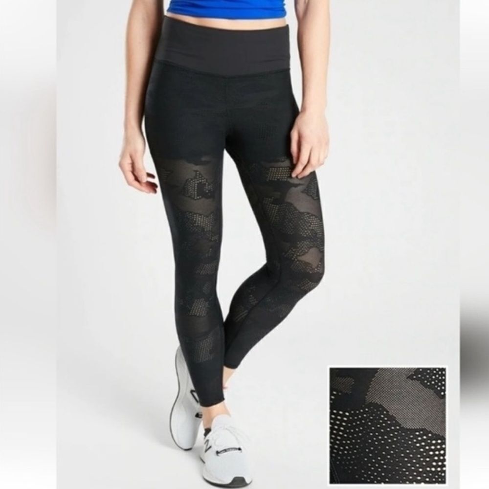 ATHLETA Phenom Camo 7/8 Tight Leggings Black Women’s Size XS